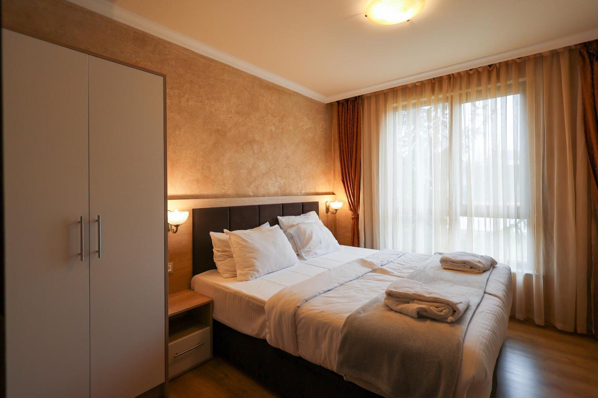 Green Wood Hotel & Spa Банско Экстерьер фото