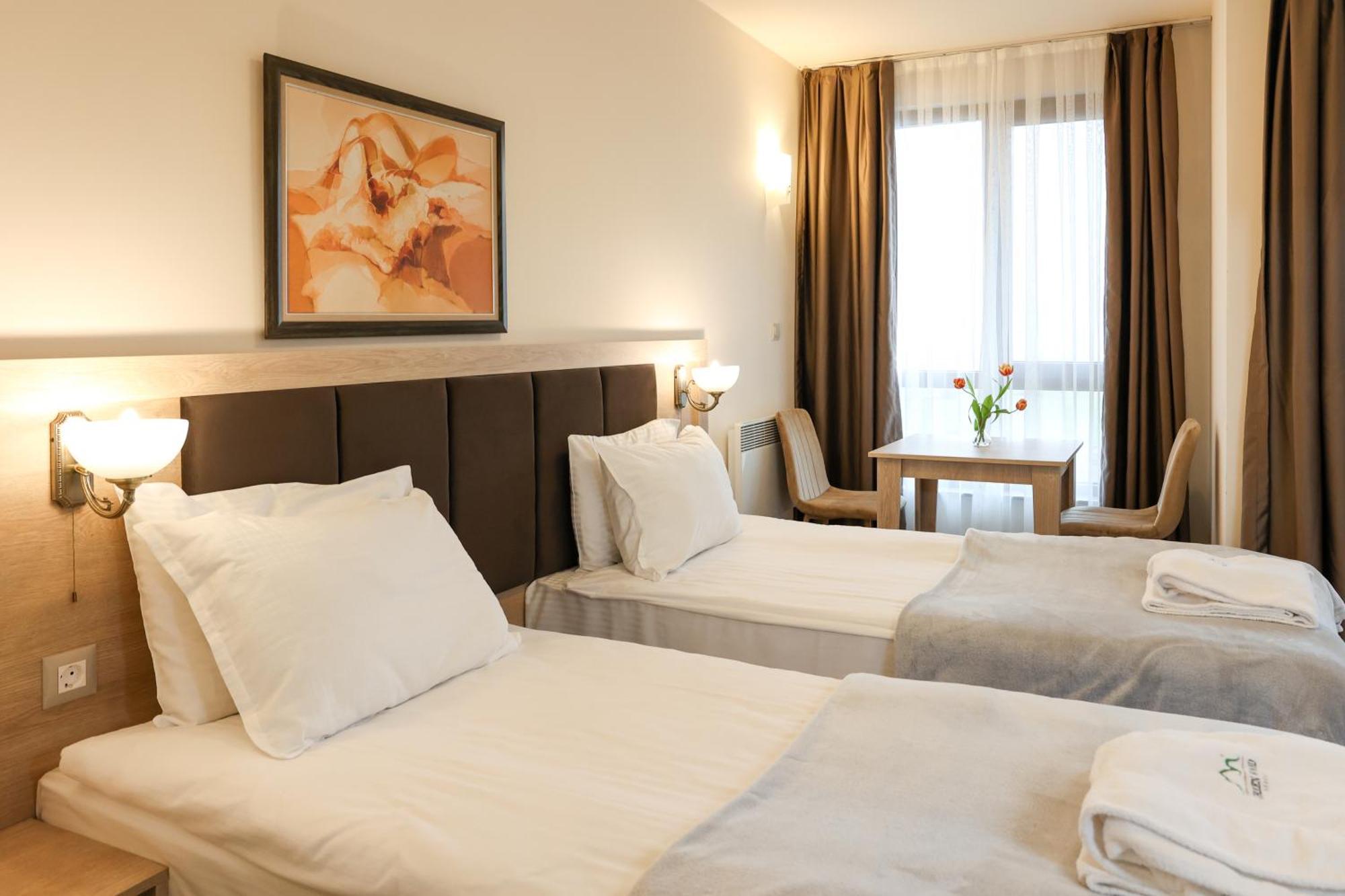Green Wood Hotel & Spa Банско Экстерьер фото