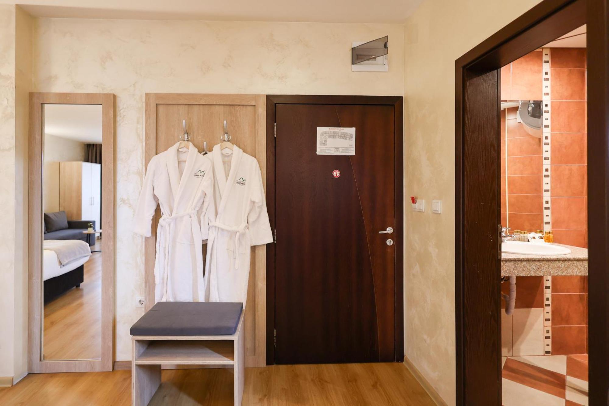 Green Wood Hotel & Spa Банско Экстерьер фото
