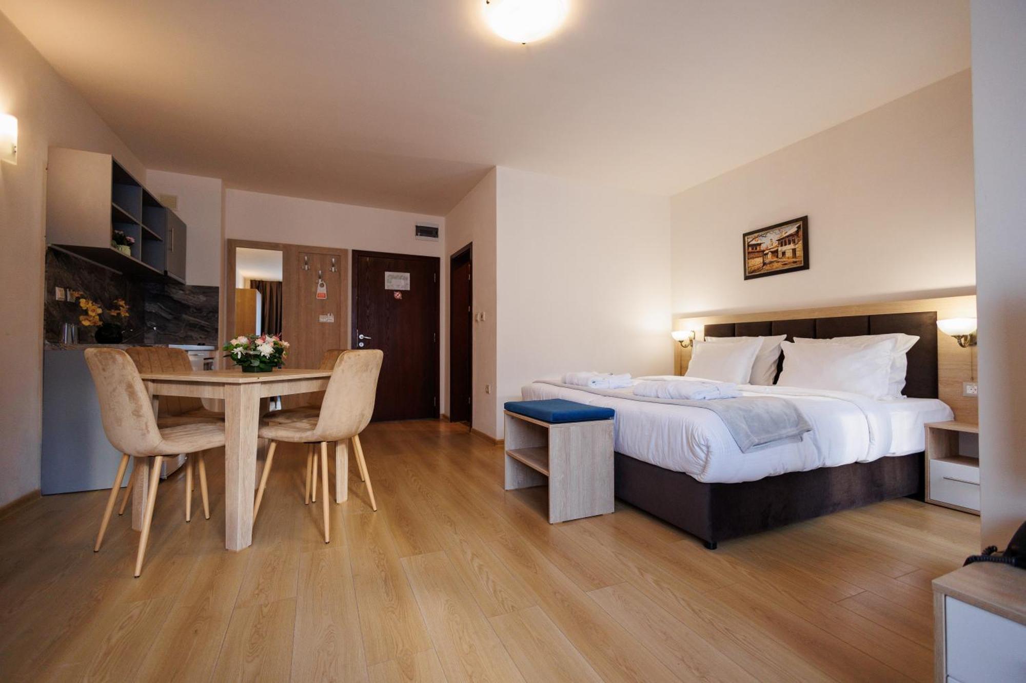 Green Wood Hotel & Spa Банско Экстерьер фото